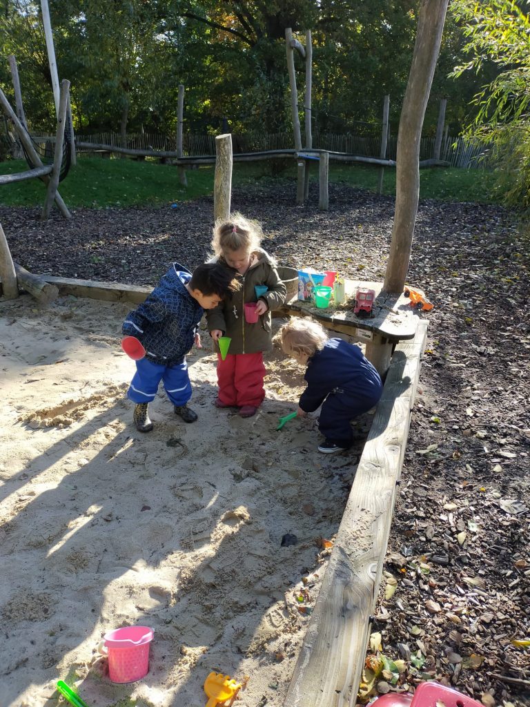 Heerlijk spelen in het herfstzonnetje